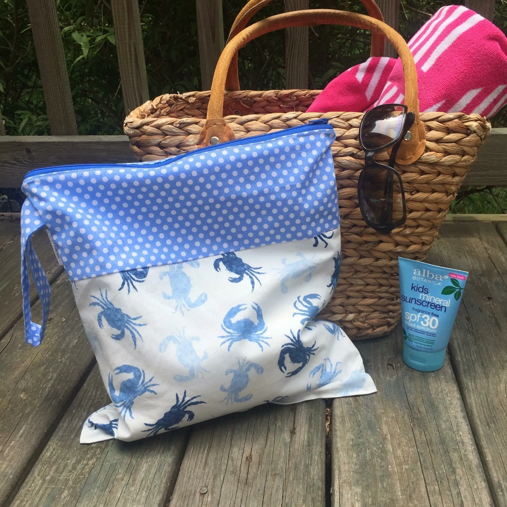 Large Wet Bag with Handle Solid Gray and Grid