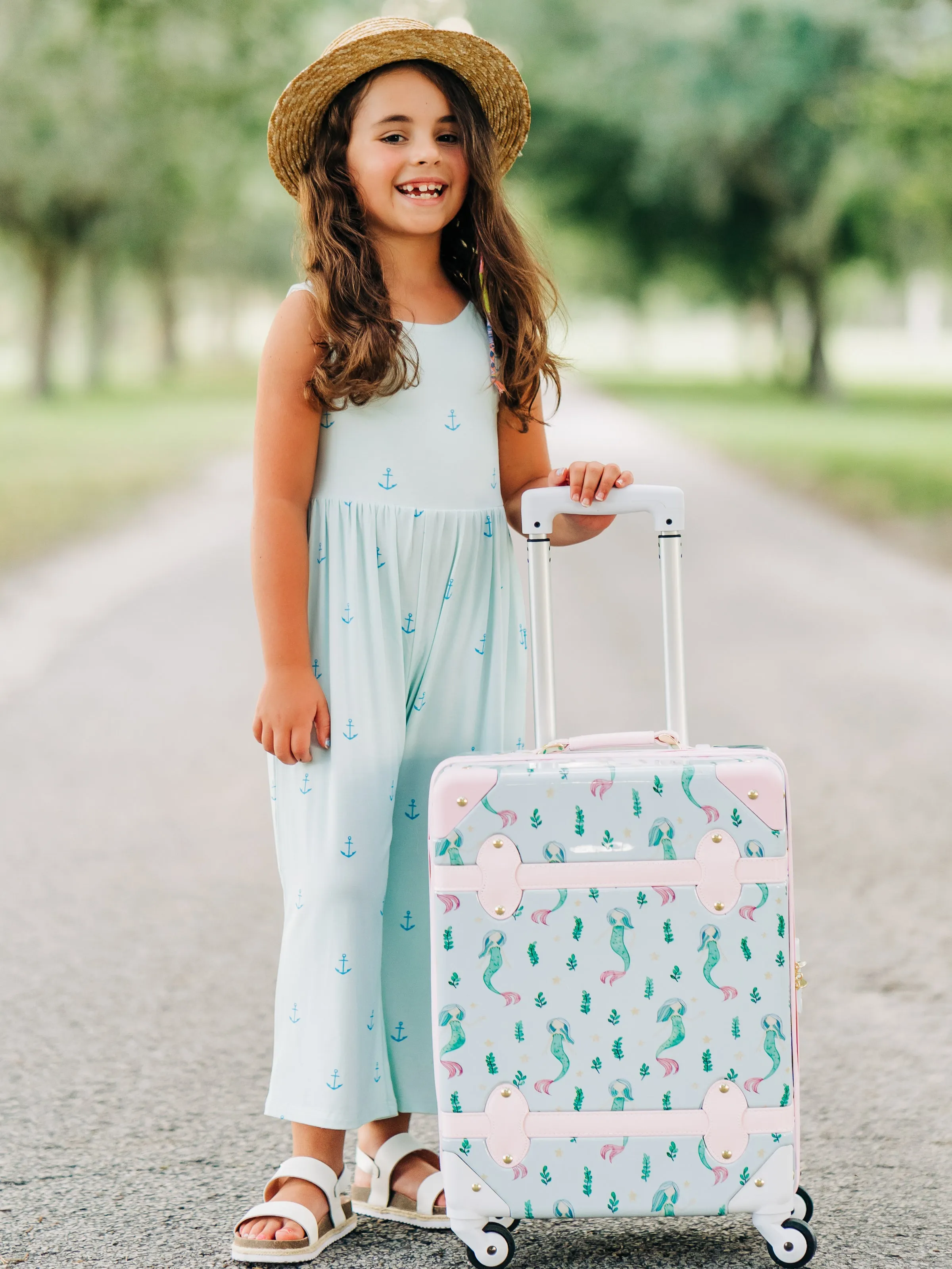 Lennon Traveling Luggage – Sea Princess