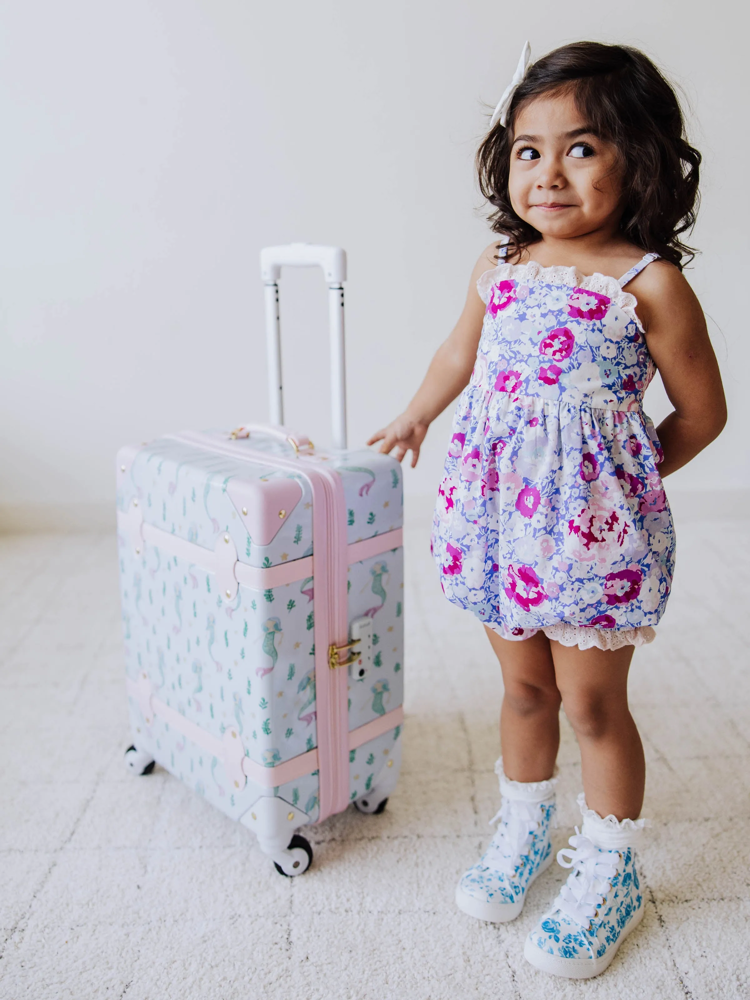 Lennon Traveling Luggage – Sea Princess