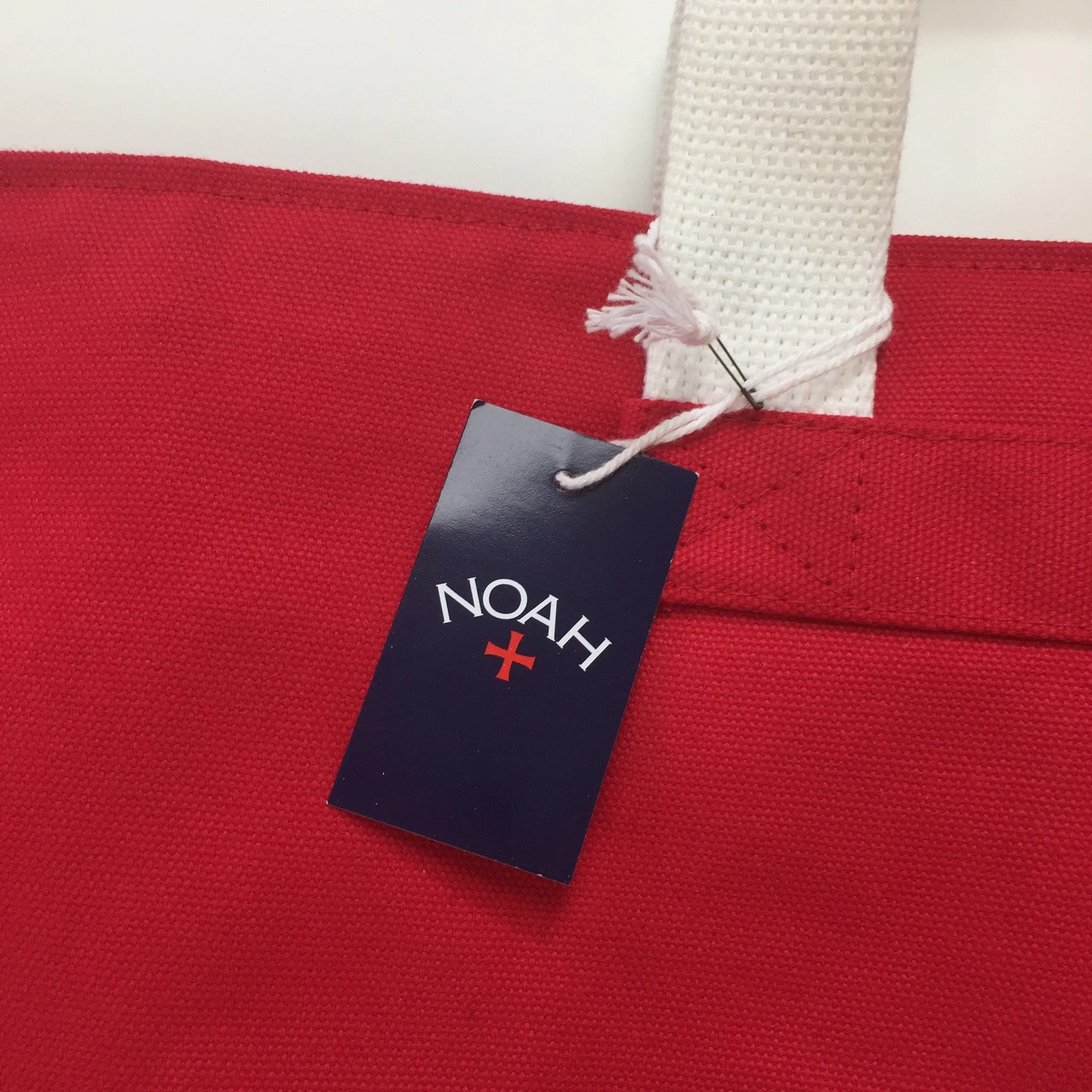 Noah - Red Canvas Holdall Bag